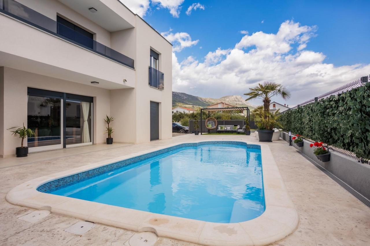 Sunluxvilla ,heated Pool, Ir Sauna Apartment