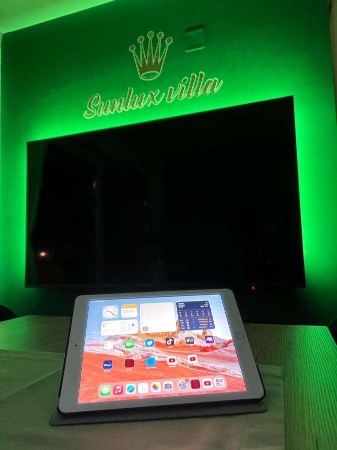Sunluxvilla ,heated Pool, Ir Sauna Kastela