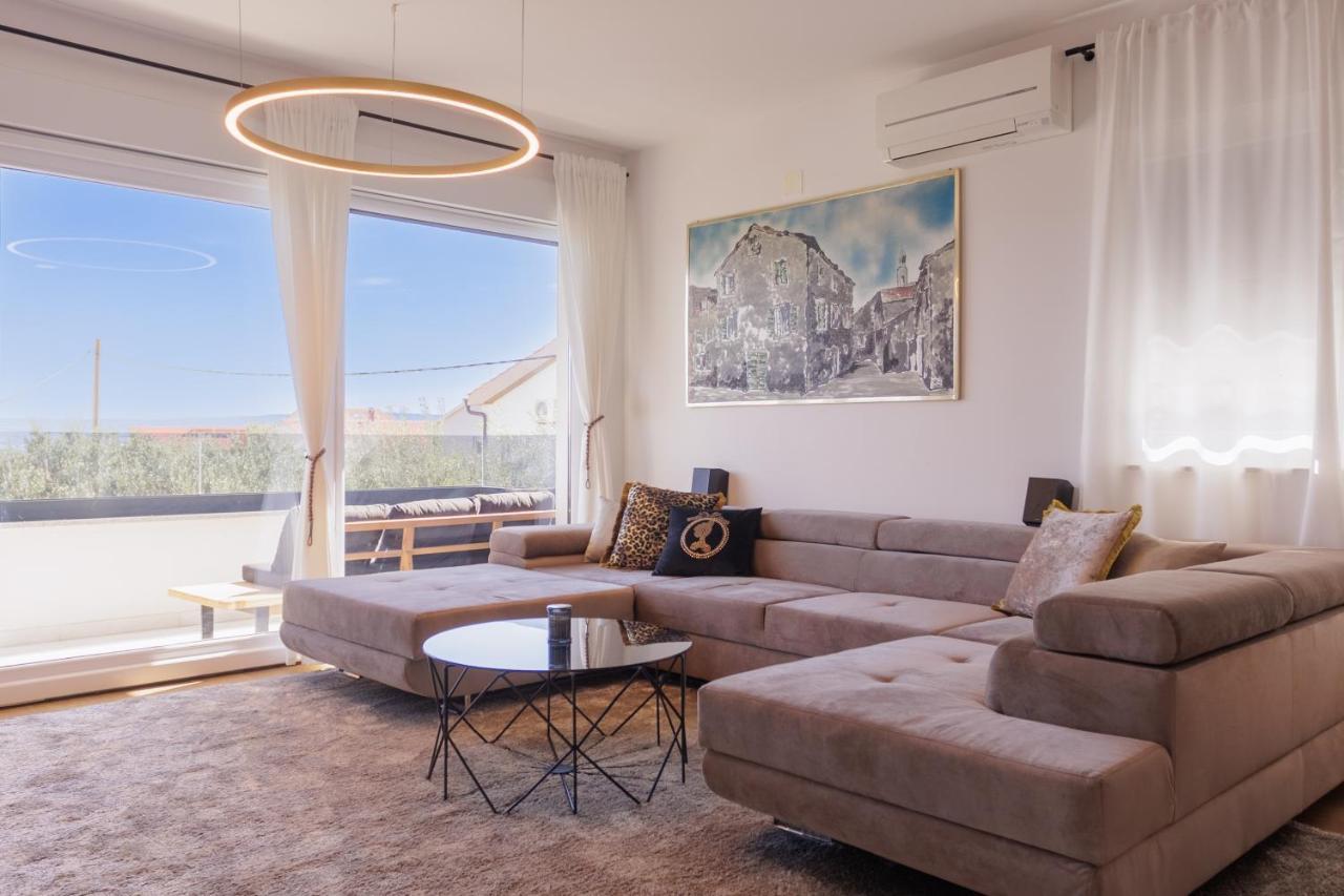 Sunluxvilla ,heated Pool, Ir Sauna Apartment Kastela