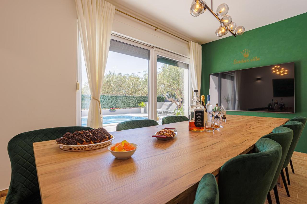 Sunluxvilla ,heated Pool, Ir Sauna Apartma
